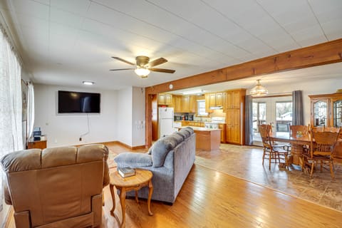Pet-Friendly Onia Vacation Rental w/ Private Deck! House in Arkansas