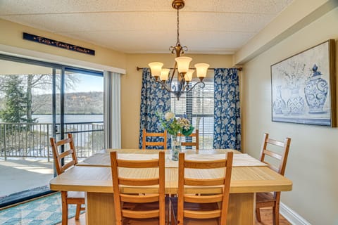 Big Boulder Water Views! Condo in Lake Harmony Apartment in Big Boulder Lake