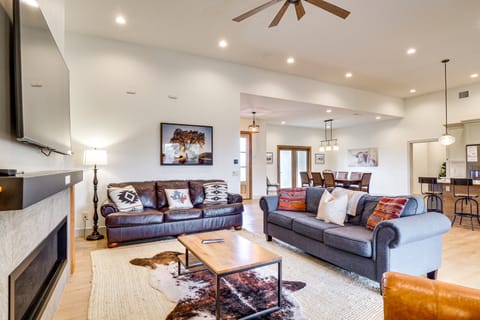 Large Group Getaway in Georgetown w/ Private Pool! House in Rio Grande