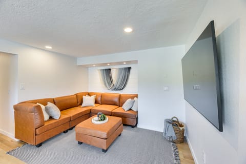 Waterfront Washington Getaway w/ Hot Tub & Deck! House in Puget Sound