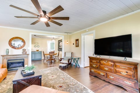 Killen Vacation Rental ~ 4 Mi to Wilson Lake! Cottage in Alabama