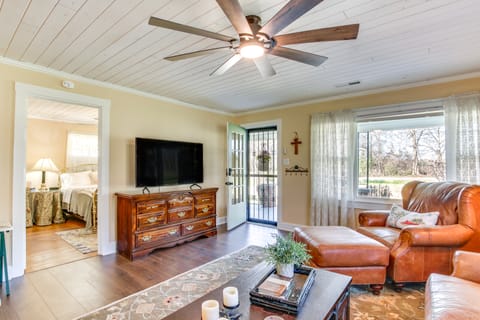 Killen Vacation Rental ~ 4 Mi to Wilson Lake! Cottage in Alabama