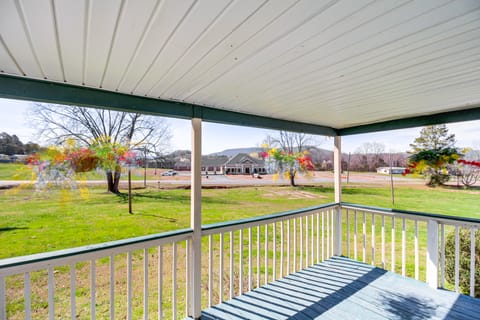 'Valley View Lodge' Rural Home in Bridgeport! House in Alabama