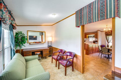 'Valley View Lodge' Rural Home in Bridgeport! House in Alabama