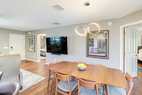 Renovated Home in The Villages w/ Lanai, Golf Cart House in The Villages