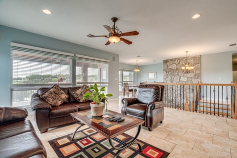 Lago Vista Vacation Rental - Walk to Lake Travis! House in Lago Vista