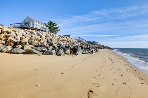 Path to Beach! Bay-View Family Escape in Eastham House in North Eastham