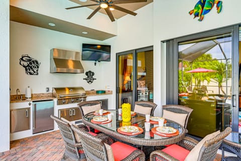 Lanai w/ Heated Pool at Cape Coral Escape! House in Cape Coral