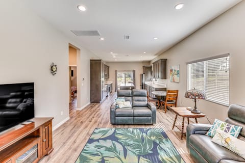 Peaceful Riverside Home w/ Patio, 7 Mi to Downtown House in Riverside