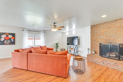 Private Pool & Patio: Home Near Mesa Arts Center! House in Mesa