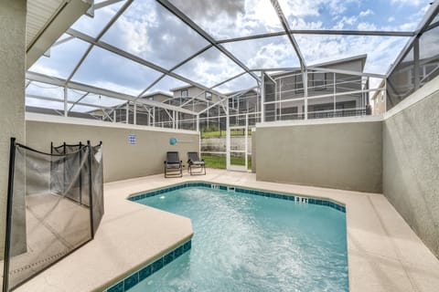 Near Disney Parks: Home w/ Pool in Davenport! Apartment in Four Corners