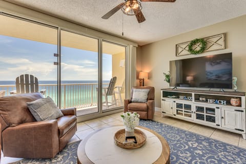 Walk to Shore: Panama City Beach Condo w/ Pool Apartment in Long Beach