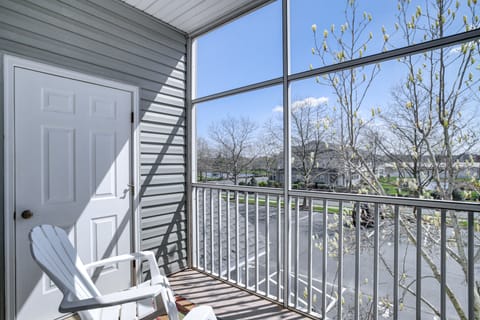 Community Pool & Private Balcony: Chic Lewes Gem Apartment in Sussex County