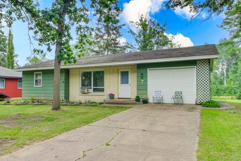 Family-Friendly Home w/ Fire Pit in Pine River House in Minnesota
