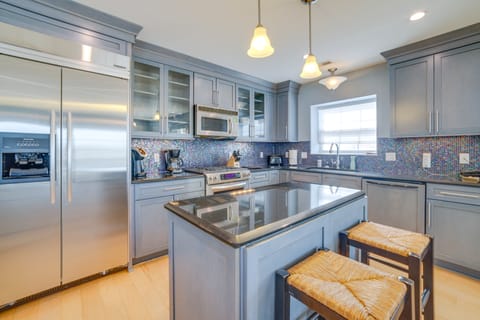 Charming New Buffalo Condo: Walk to Lake Michigan! Apartment in New Buffalo