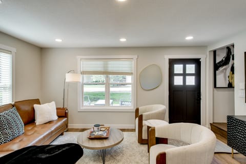 3 Blocks to Mtn Biking: 'The Cottage' in Crosby House in Crosby