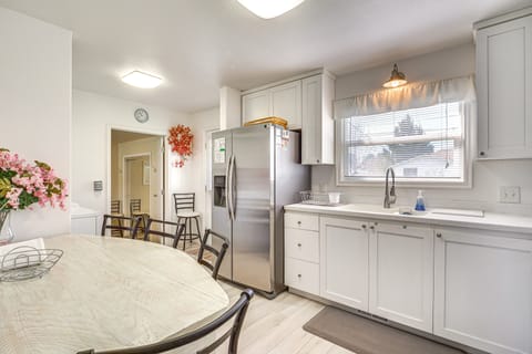 Charming Orem Home w/ Yard - Near BYU & UVU! House in Orem