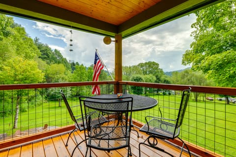 Serene Canton Vacation Rental w/ Mountain Views House in Buncombe County