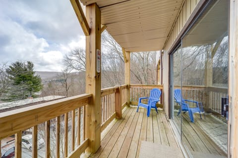Beech Mtn Studio < 1 Mi to Skiing: Bring Your Pet! Apartment in Beech Mountain