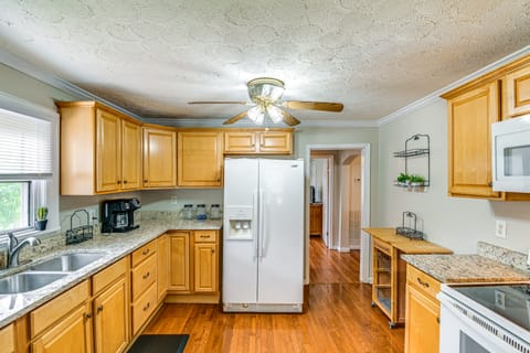 Modern Nashville Vacation Home ~ 3 Mi to Downtown! House in East Nashville