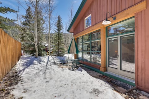 Keystone Ski House Gem: Walk to River Run Gondola! Apartment in Keystone
