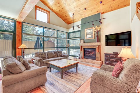 Keystone Ski House Gem: Walk to River Run Gondola! Apartment in Keystone