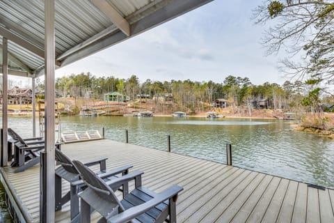 Lakefront Seneca Vacation Rental w/ Shared Dock! Apartment in Lake Keowee