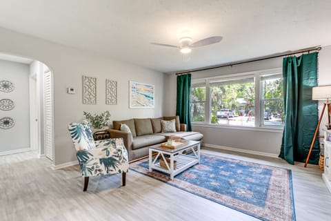 Idyllic Sarasota Home w/ Yard: 2 Mi to Beach! House in Sarasota