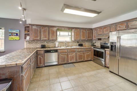 Lakefront Eufaula Cabin w/ Fire Pit & Private Dock House in Longtown