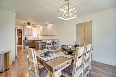 2 Mi to Grand Lake: Grove Home w/ Fenced-In Yard House in Grove