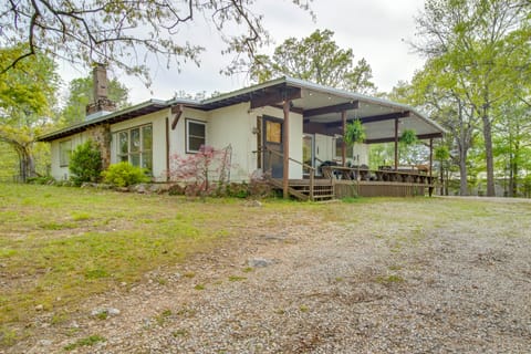 Elizabeth Vacation Rental w/ Private Hot Tub! House in Norfork Lake