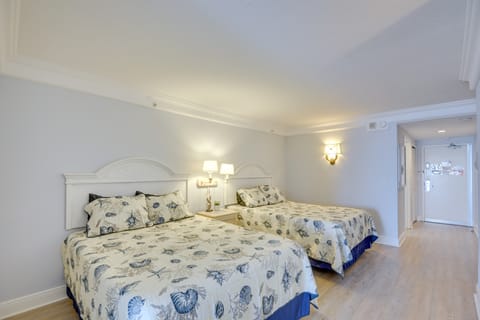 Beachfront Daytona Vacation Rental w/ Balcony Apartment in Holly Hill