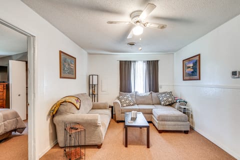 Harrisburg Home w/ Private Yard + Screened Porch! House in Kentucky