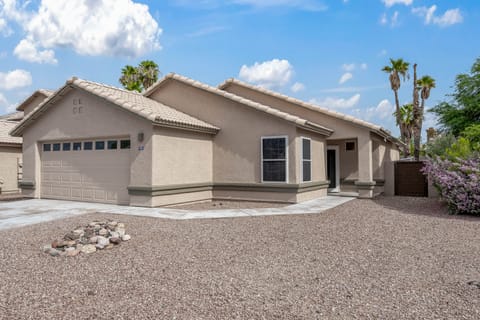 Private Pool & Fire Pit: Tucson Home Near Hiking! House in Marana