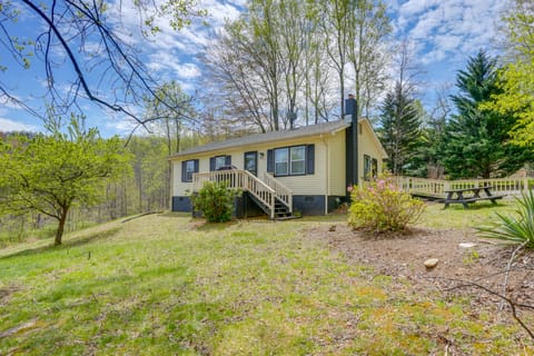 Serene Roseland Retreat Near Wintergreen Resort! House in Massies Mill