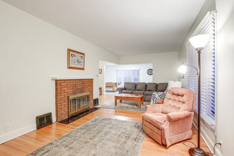 Barnes City House ~ 3 Mi to Hunting & Fishing! House in Iowa