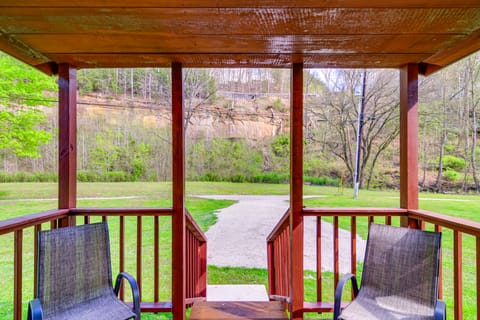 Serene Beattyville Cabin: 24 Mi to Red River Gorge House in Beattyville