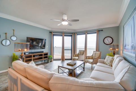 Beachfront Orange Beach Condo w/ Ocean Views! Apartment in Orange Beach