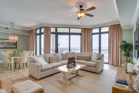 Oceanfront Orange Beach Condo w/ View & Pool! Apartment in Orange Beach