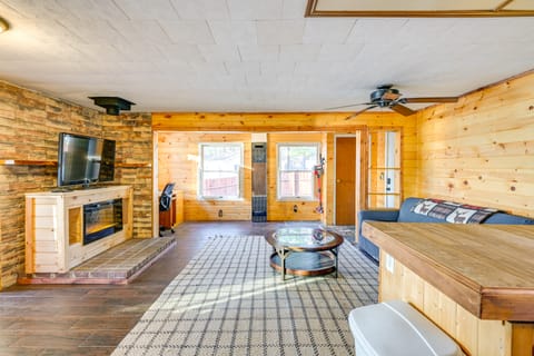 Cottage w/ Deck & Bluff Lake Views: Walk to Beach! Cottage in Michigan