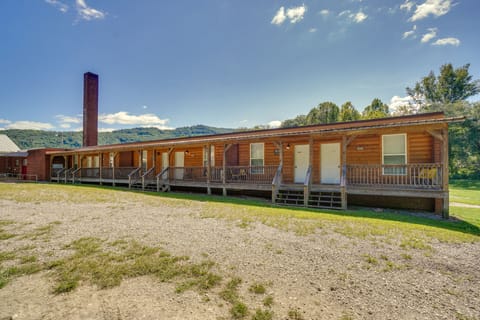 ATV Trail Access: Mountain-View Briceville Studio! Apartment in Tennessee