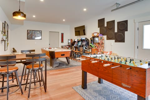 Swanton Retreat w/ Game Room, Hot Tub & Trails! House in Garrett County