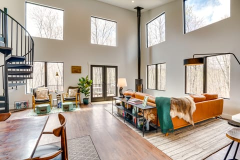 Swanton Retreat w/ Game Room, Hot Tub & Trails! House in Garrett County