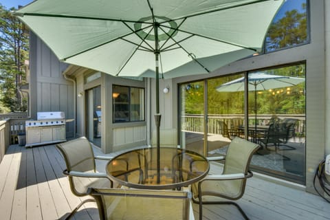Salem Vacation Rental w/ Lake Keowee Access! Apartment in Lake Keowee