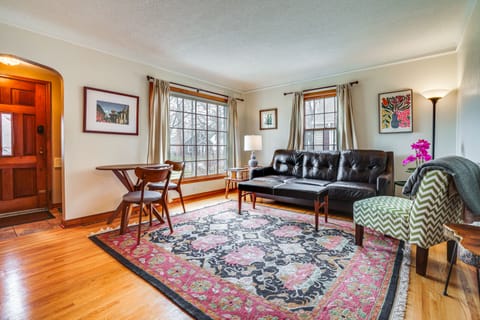 Pet-Friendly St Paul Home < 5 Mi to Downtown! House in Mendota Heights