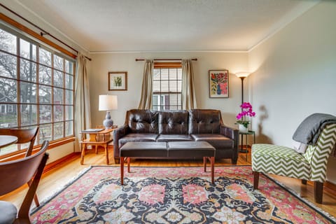 Pet-Friendly St Paul Home < 5 Mi to Downtown! House in Mendota Heights