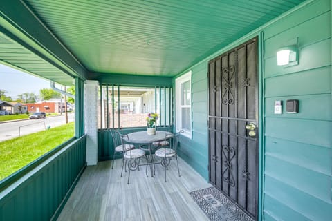 1925 Bungalow-Style Home 3 Mi to Lucas Oil Stadium House in Indianapolis