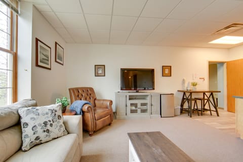 1 Mi to Allegheny River: Cozy Apt w/ Shared Patio! Apartment in Allegheny River