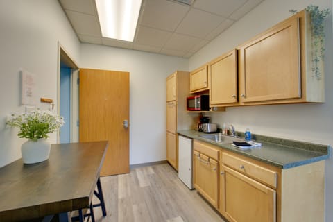 1 Mi to Allegheny River: Cozy Apt w/ Shared Patio! Apartment in Allegheny River