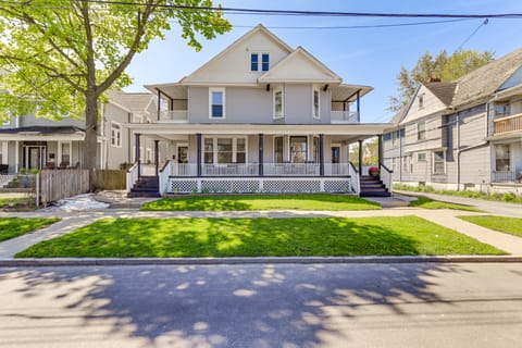 New York Vacation Rental ~ 1 Mi to Niagara Falls! Apartment in Niagara Falls